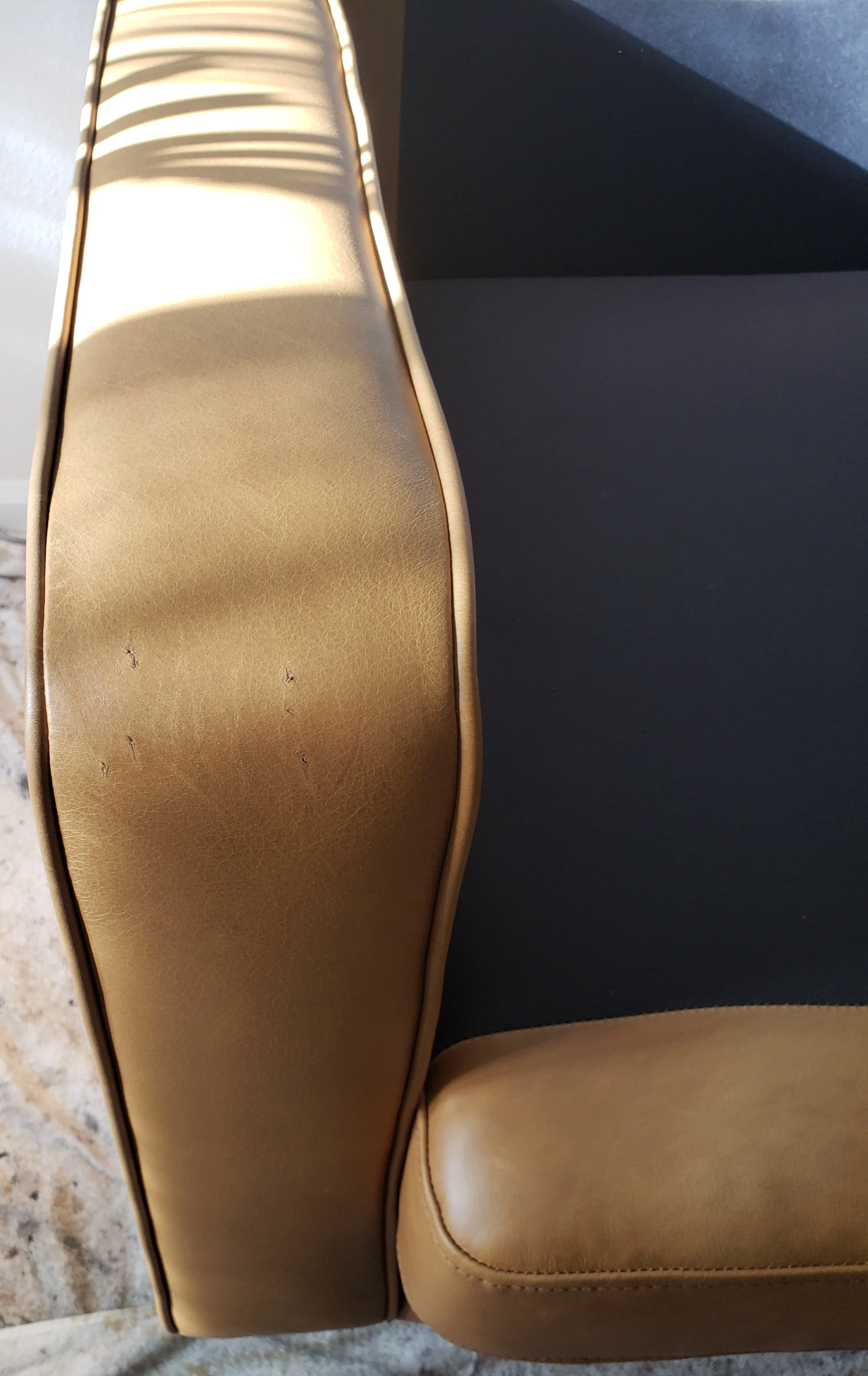 Professional leather repair portfolio image 3