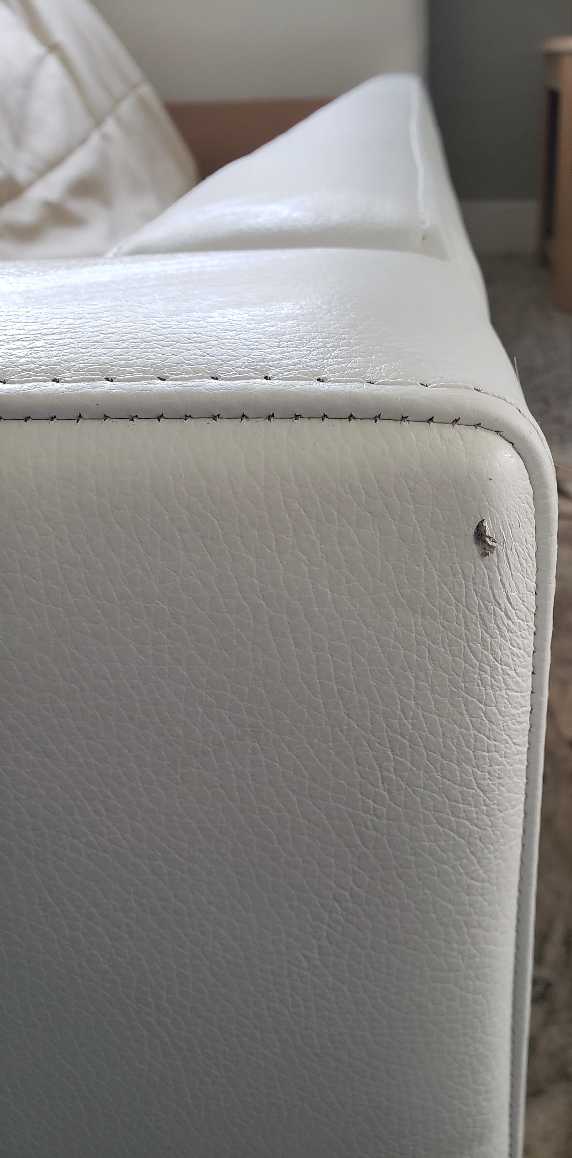 Professional leather repair portfolio image 5